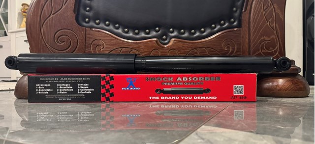 Амортизатор задньої підвіски 6L3Z18125L FORD