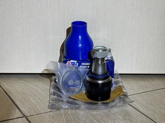 Кульова опора, нижня BC3Z3050B КИТАЙ