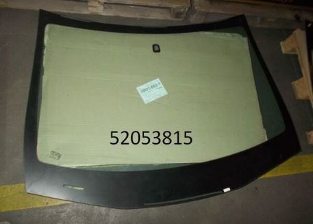 Вікно вітрове 52053815 GM