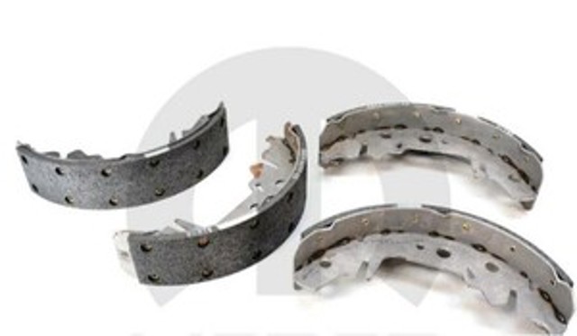 Колодки гальмівні задні, барабанні Alfa Romeo 145