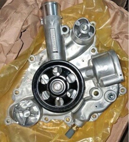 Насос охолоджуючої рідини 68346915AA CHRYSLER