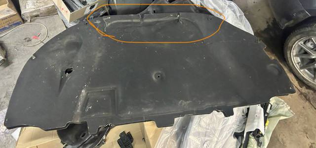 Шумоізоляція капота Jeep Grand Cherokee 4