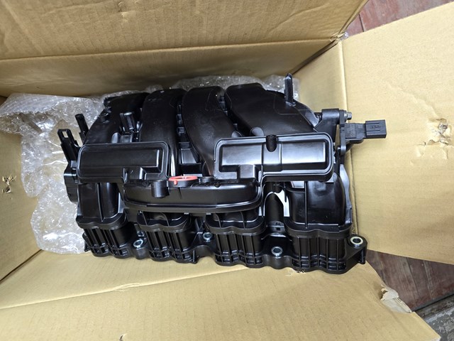 Колектор впускний 17120F0010 TOYOTA