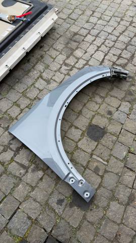 Переднє праве крило 31651218 VOLVO