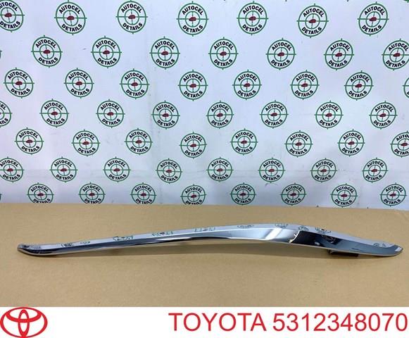 Молдинг решітки радіатора, правий 5312348070 TOYOTA