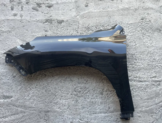 Переднє ліве крило 5380260D70 TOYOTA