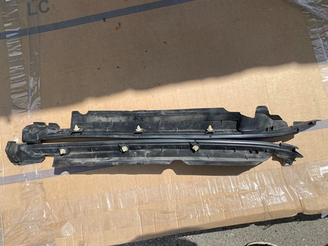 Ущільнювач крила 5380560021 TOYOTA