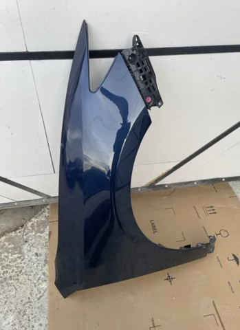 Переднє праве крило 5381133230 TOYOTA