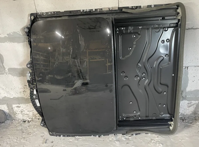 Панель люка 54107409145 BMW