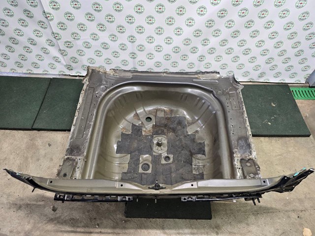 Деталі мотовідсіка задка кузова 5831133090 TOYOTA