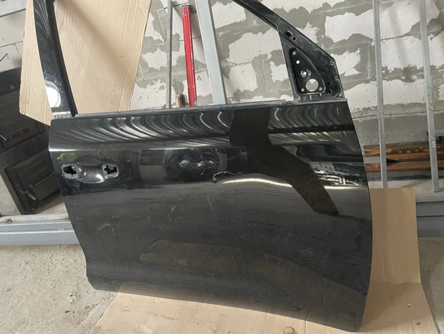 Дверка передня права 6700160640 TOYOTA