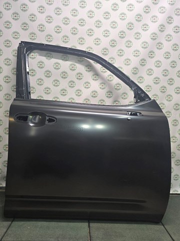 Дверка передня права 6700160960 TOYOTA