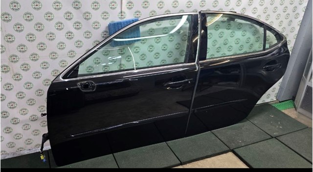 Дверь передня ліва 6700233230 TOYOTA