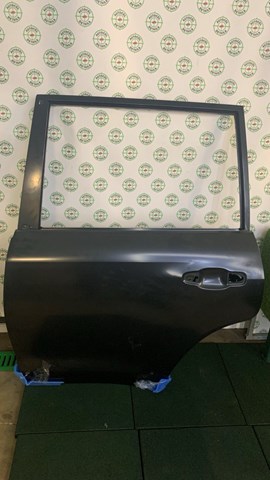 Двері задні 6700460560 TOYOTA
