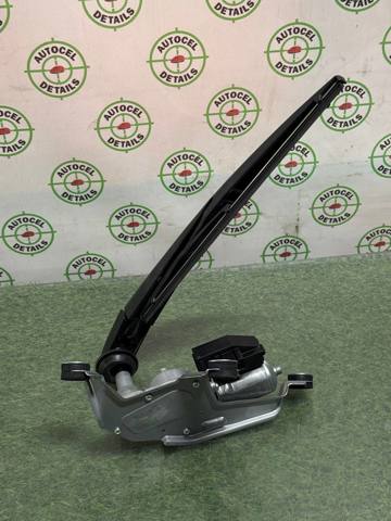 Двигун склоочисника заднього скла 8513042100 TOYOTA
