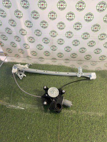 Мотор склопідйомника водійських дверей 857200R070 TOYOTA