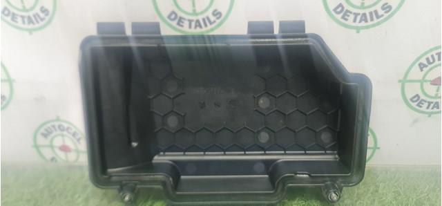 Кришка блоку запобіжників A2055400082 MERCEDES