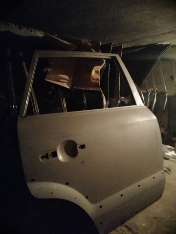 Двері пасажирські задні праві 770042E020 HYUNDAI
