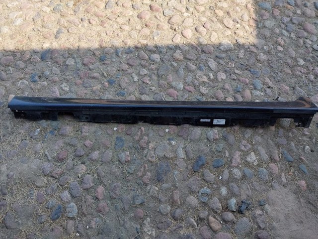Поріг зовнішній лівий 51777184773 BMW