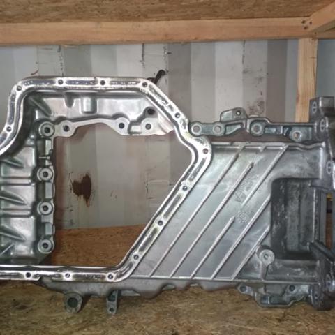 Піддон масляний картера двигуна, верхня частина 05184423AI CHRYSLER