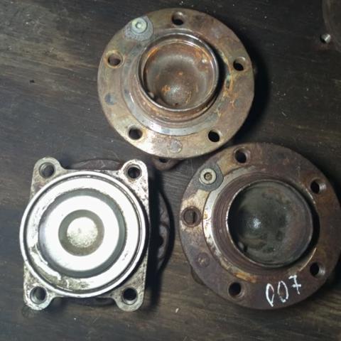 Маточина заднього колеса 68155868AB CHRYSLER