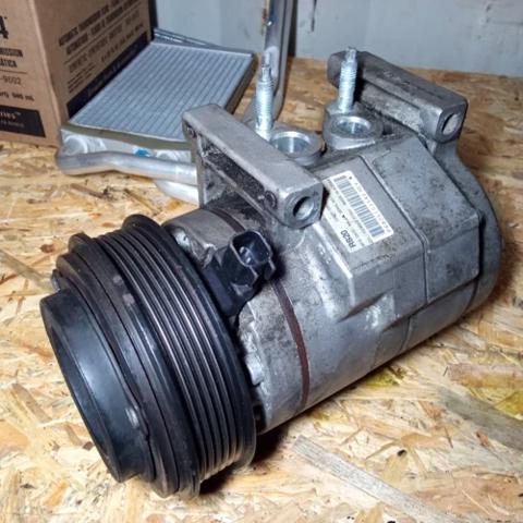 Компресор кондиціонера 68251535AE CHRYSLER