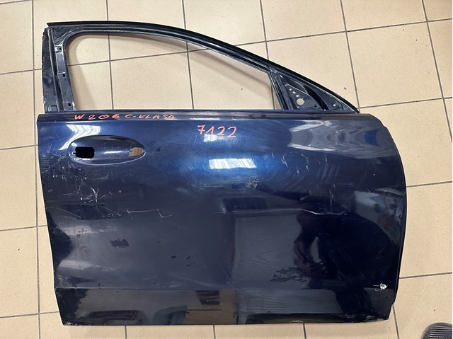Дверка передня права A2067207201 MERCEDES