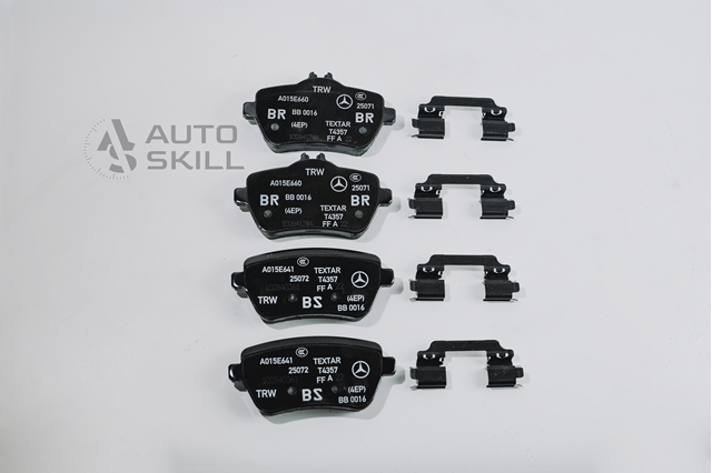 Колодки на гальмо задній дисковий A000420310564 MERCEDES