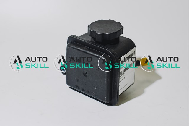 Бачки запасні (для масла) A0004600183 MERCEDES
