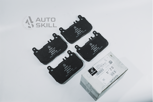 Задні гальмівні колодки A0074209820 MERCEDES