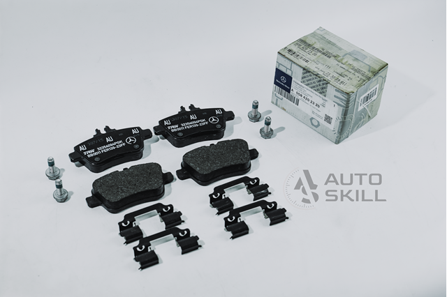 Колодки гальмові задні, дискові A0084202320 MERCEDES