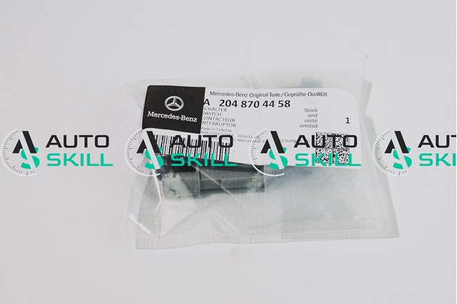 Датчик відкриття капота A2048704458 MERCEDES