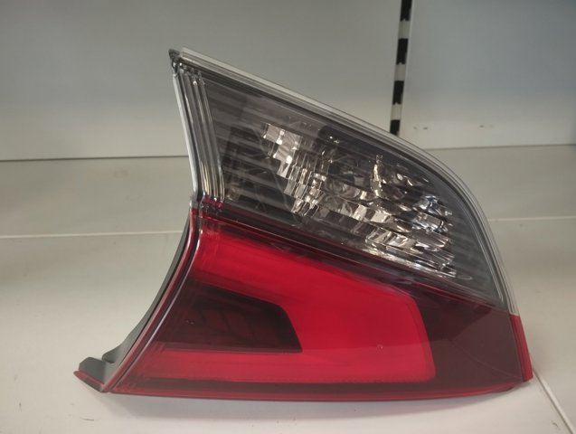 Ліхтар задній лівий, внутрішній 265556FL5A NISSAN
