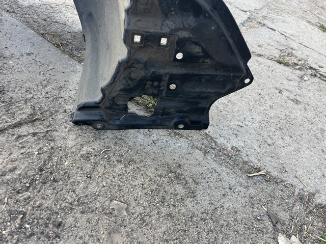 Підкрилок передній правий 53875F4012 TOYOTA