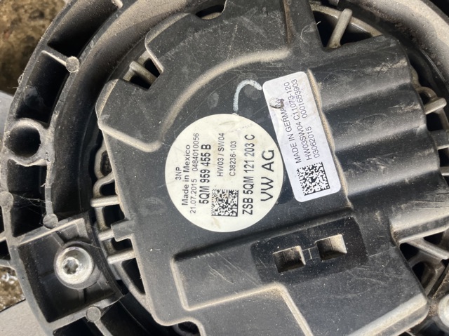 Електровентилятор радіатора 5QM121203C VAG