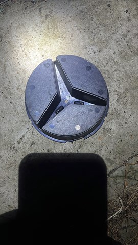 Кронштейн емблеми решітки радіатора A0008880060 MERCEDES