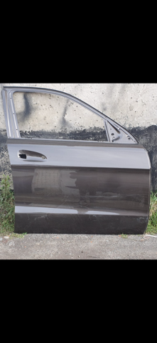 Пасажирські передні двері A1667200205 MERCEDES