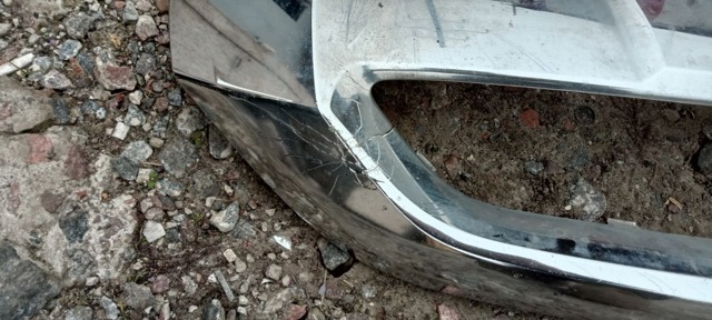 Молдинг бампера переднього, центральний A1668857122 MERCEDES