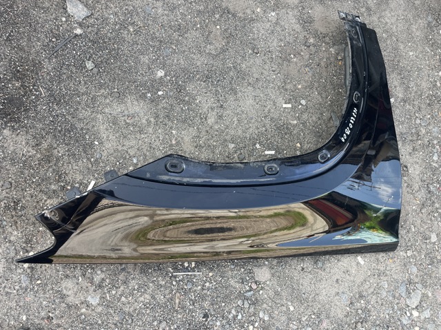 Переднє праве крило A1678802800 MERCEDES
