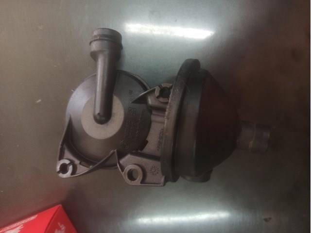 Клапан PCV вентиляції картера 7526654 BMW