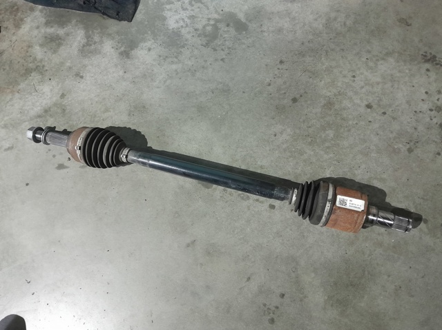 Приводи задніх коліс 100771901B Tesla Model