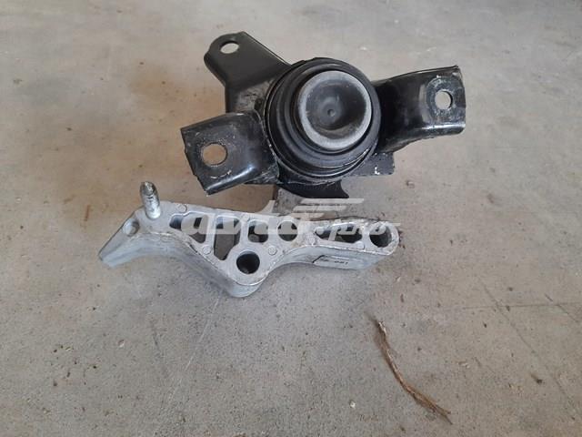 Права опора двигуна 1230531080 TOYOTA