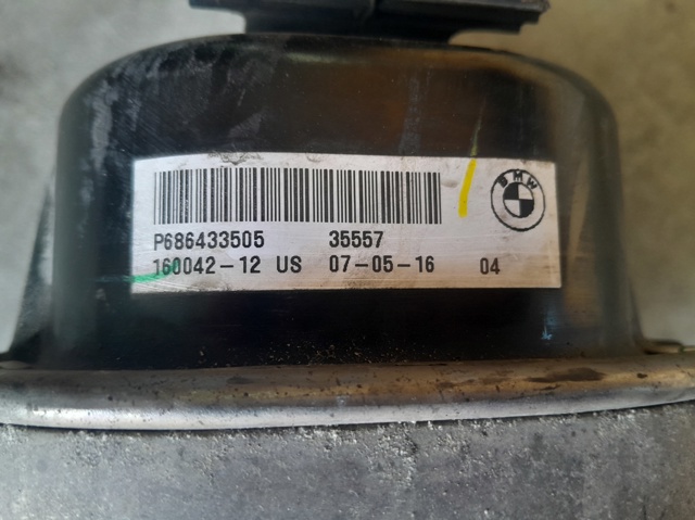 Ліва опора двигуна 22116864335 BMW