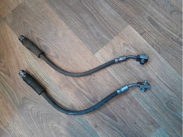 Гнучка гальмівна трубка задня 31681748 VOLVO