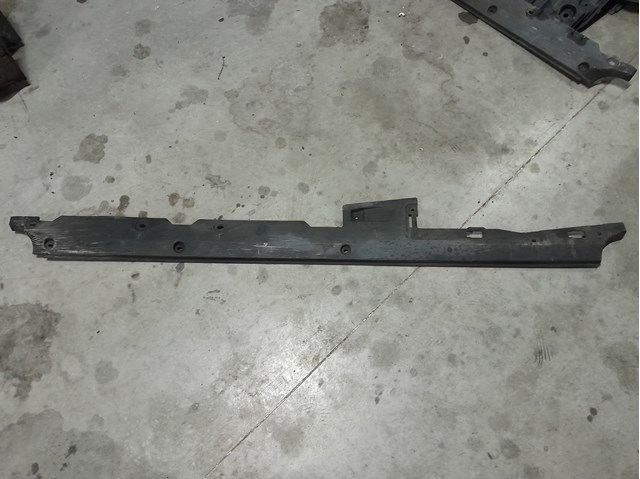 Захист днища, правий 31694977 VOLVO