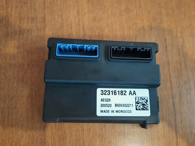 Блок комфорту 32316182 VOLVO