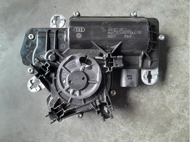 Мотор-привід відкр/закр. замку багажника/дверей 3/5-х 3G0827887C VAG