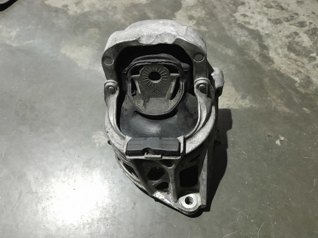 Ліва подушка двигуна 4M0199371FC VAG