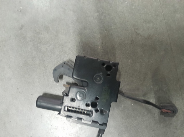 Замок капота 4M0823509B VAG