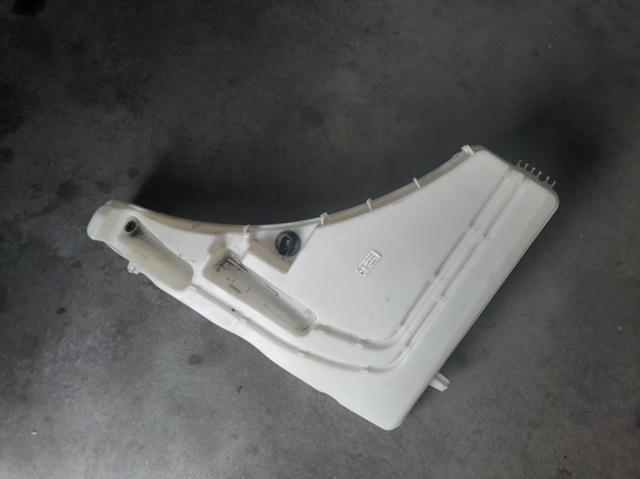 Бачок для омивайки 4M0955453F VAG